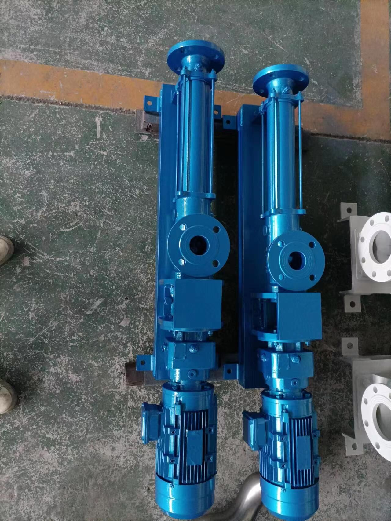 UNITED ARAB EMIRATES SCREW PUMP TRANSMISSION EQUIPMENT