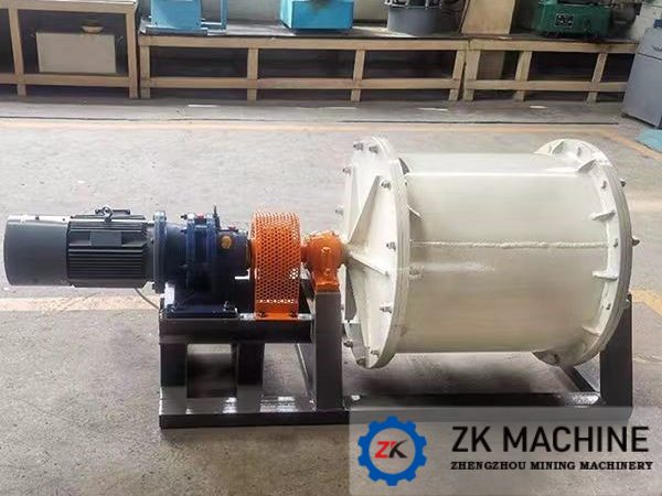 Lab Ceramic Ball Mill in Shandong Project(1).jpg